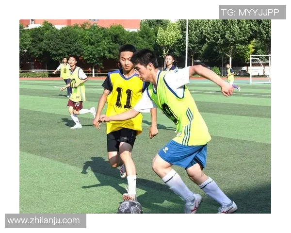 虎虎生风的足球明星们如何在绿茵场上展现无与伦比的风采与魅力